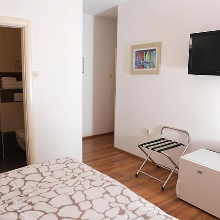 Blue Tree Rooms Split Chambre photo